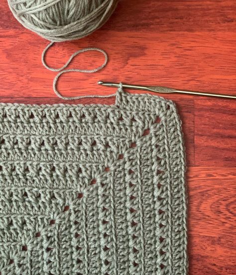 green crochet project, green crochet hook, green yarn