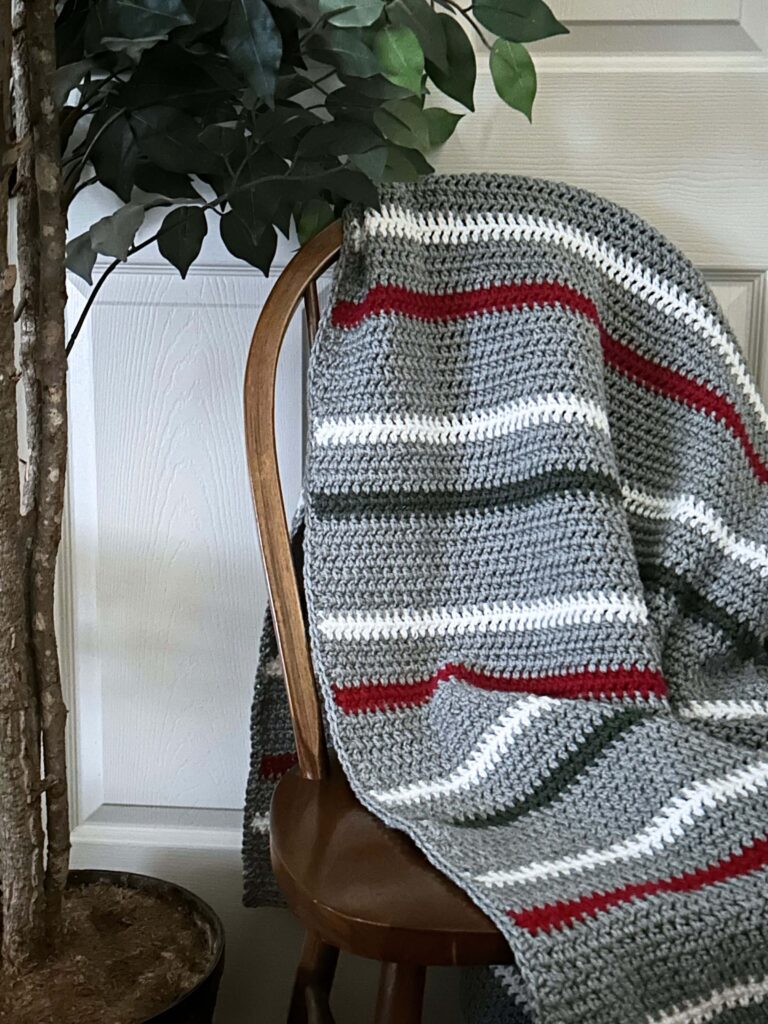 Free Crochet Pattern: Christmas Traditions Throw Blanket