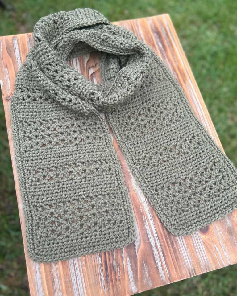 easy crochet scarf on wooden board