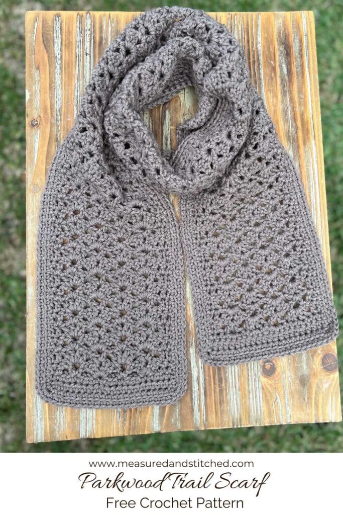 paddle stitch crochet scarf, text reads "www.measuredandstitched.com, Parkwood Trail Scarf, Free Crochet Pattern"