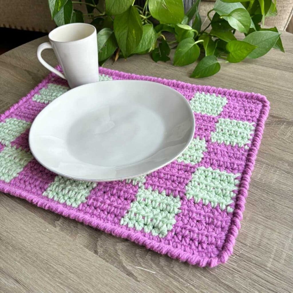 checkered crochet placemat with place setting